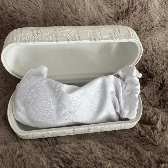 NW/OUT tags Oakley Suglasses Backhand Crystal Snowflake - Picture 3 of 9